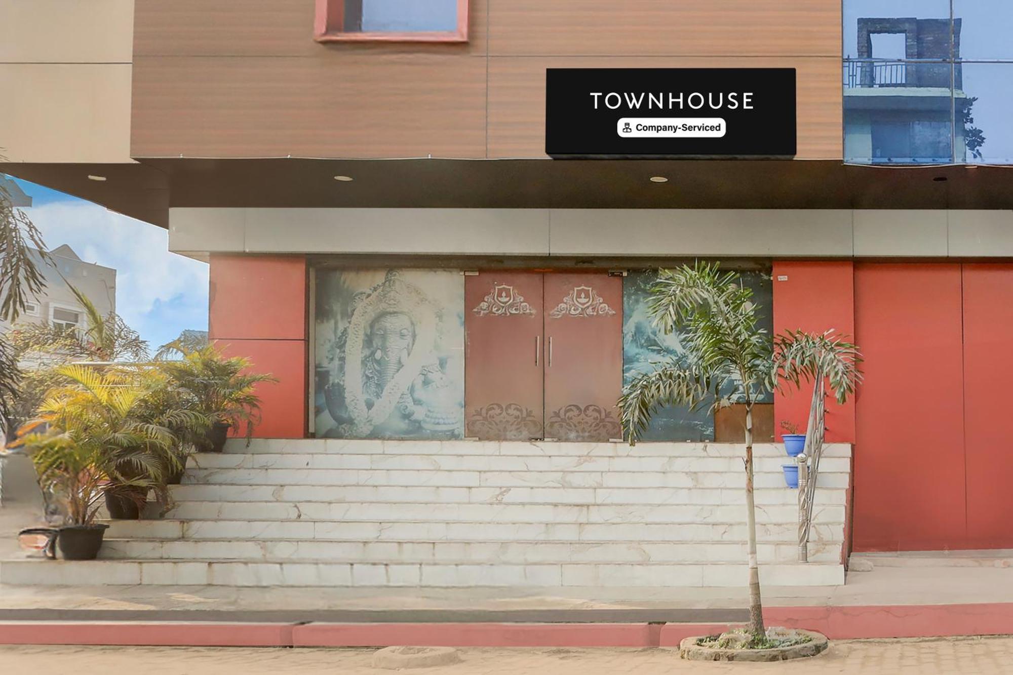 Super Townhouse Gida Near Rto Office Hotel Gorakhpur Luaran gambar