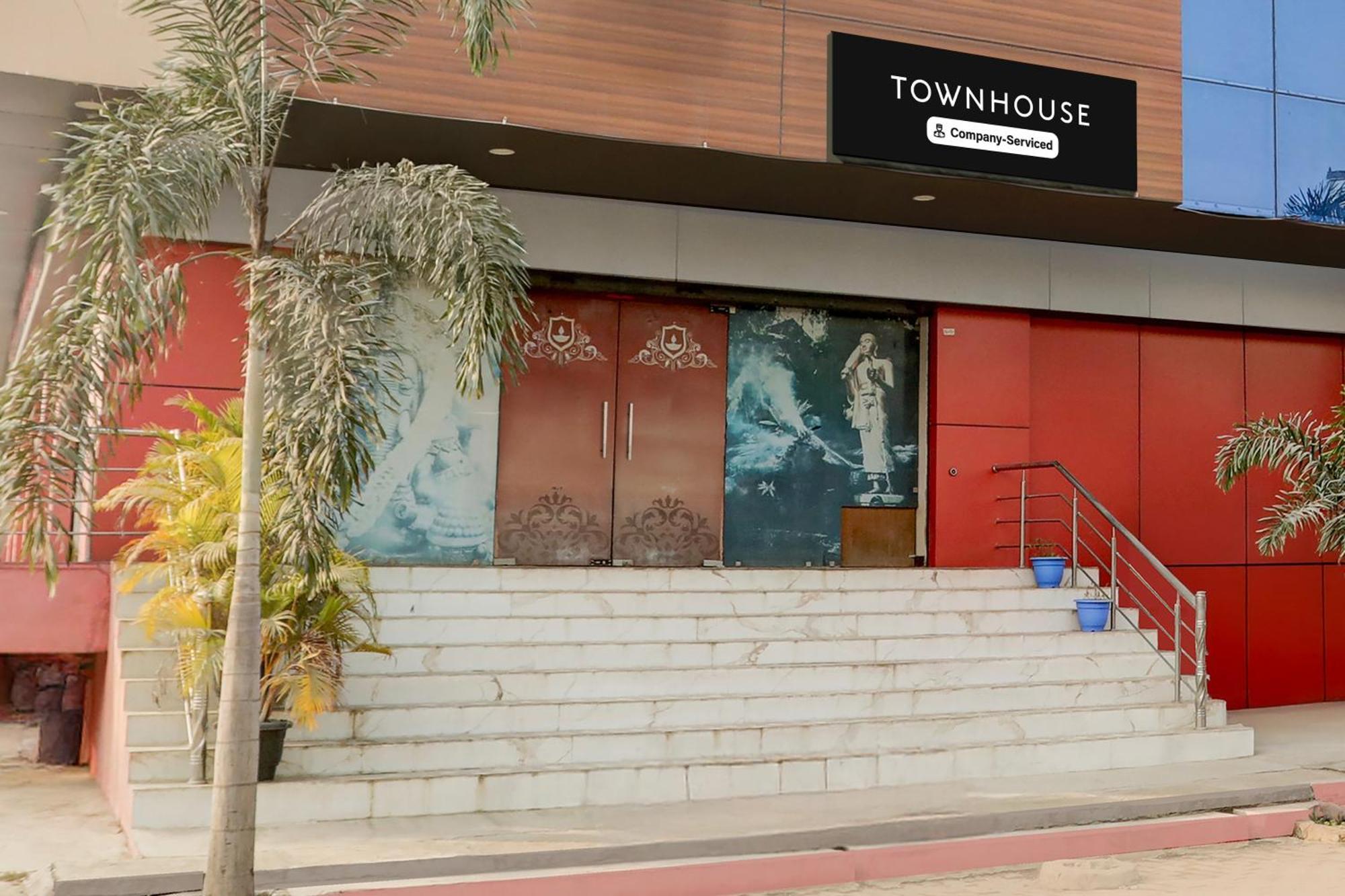 Super Townhouse Gida Near Rto Office Hotel Gorakhpur Luaran gambar